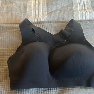 Lululemon sports bra size 34DD